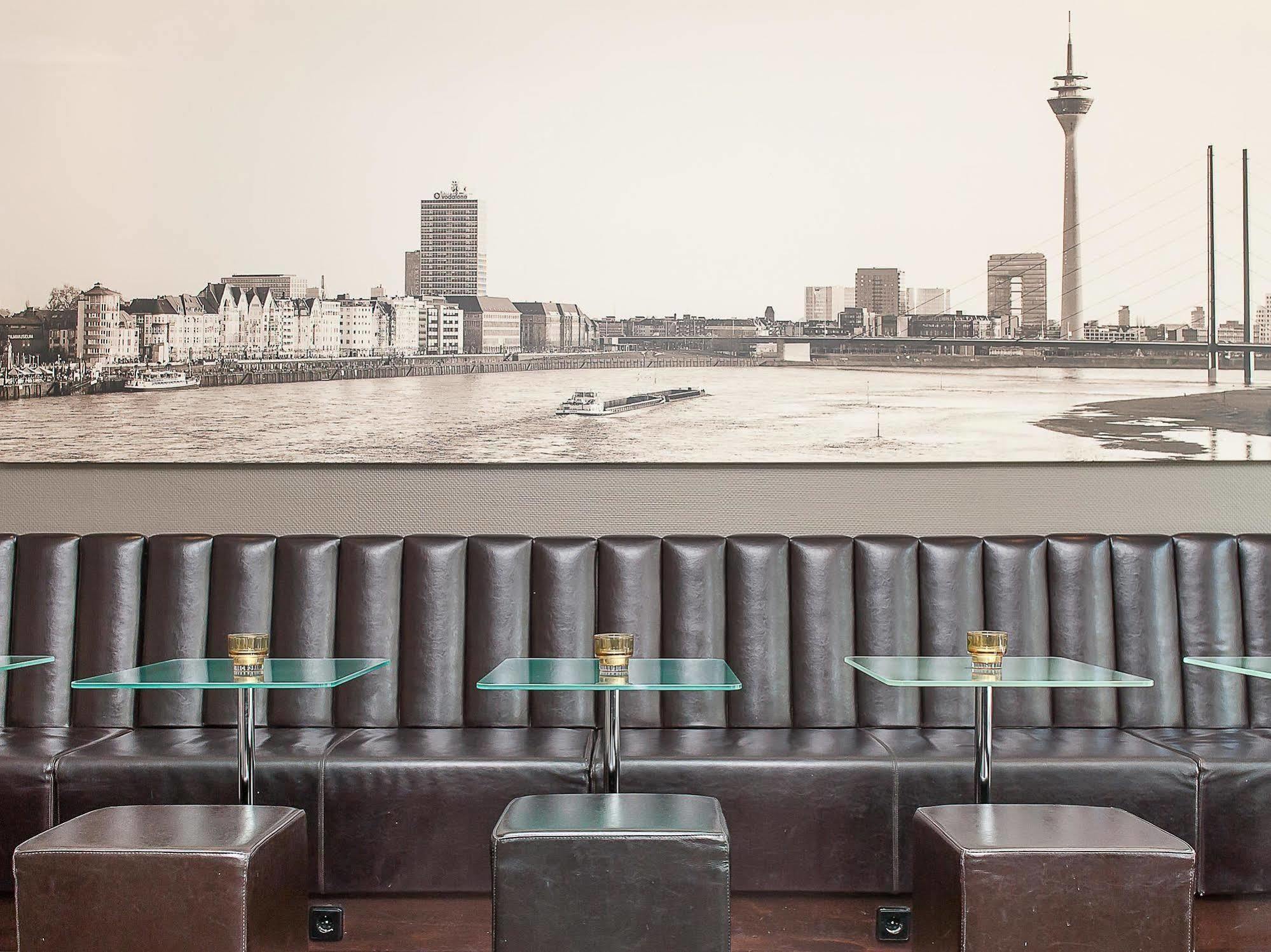 B&B Hotel Duesseldorf City-Sued Eksteriør bilde