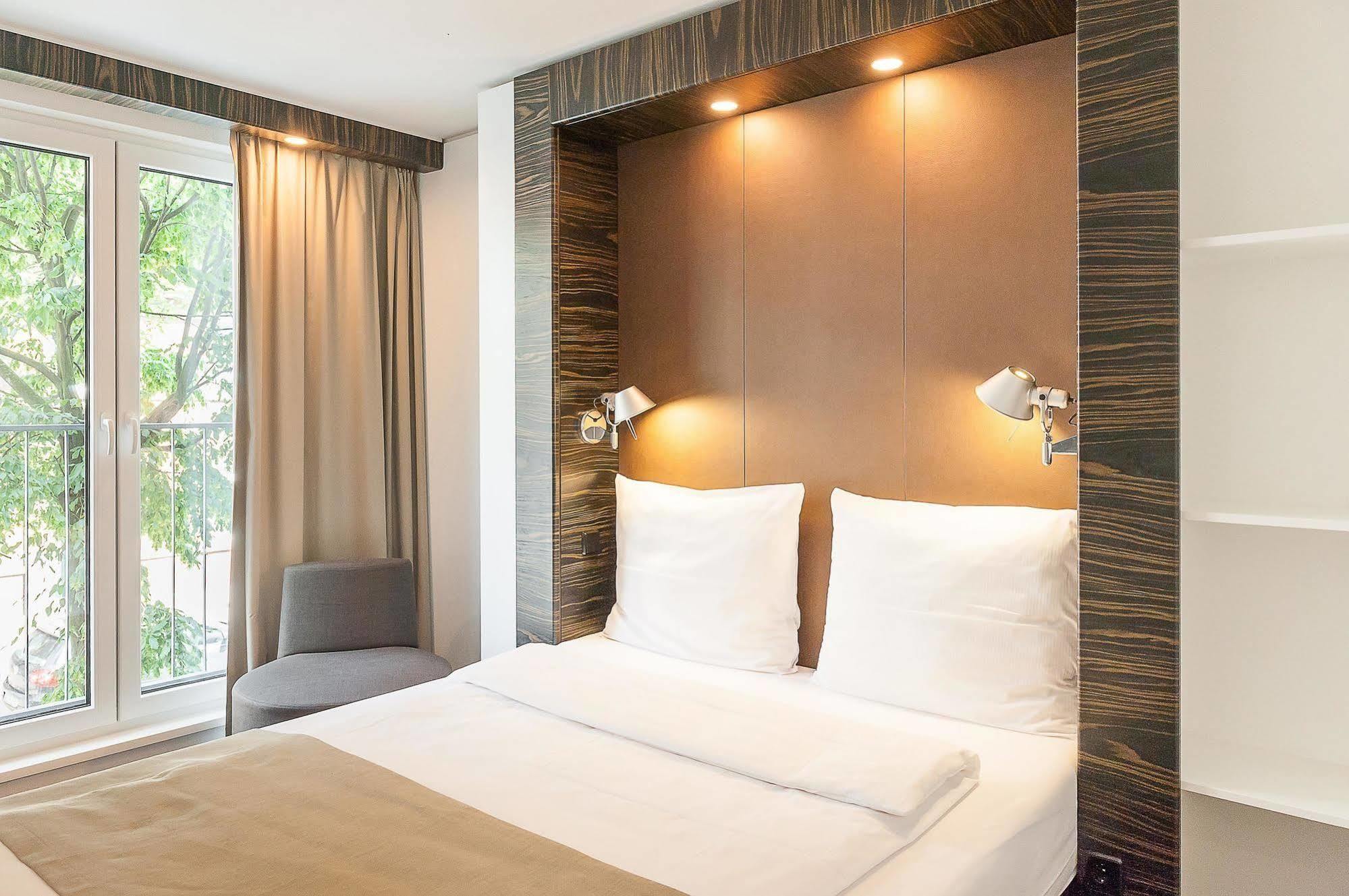 B&B Hotel Duesseldorf City-Sued Eksteriør bilde